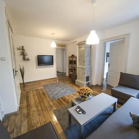 Graf Ignatiev - 3br Appartement