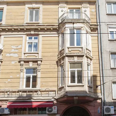 Graf Ignatiev - 3br Appartement
